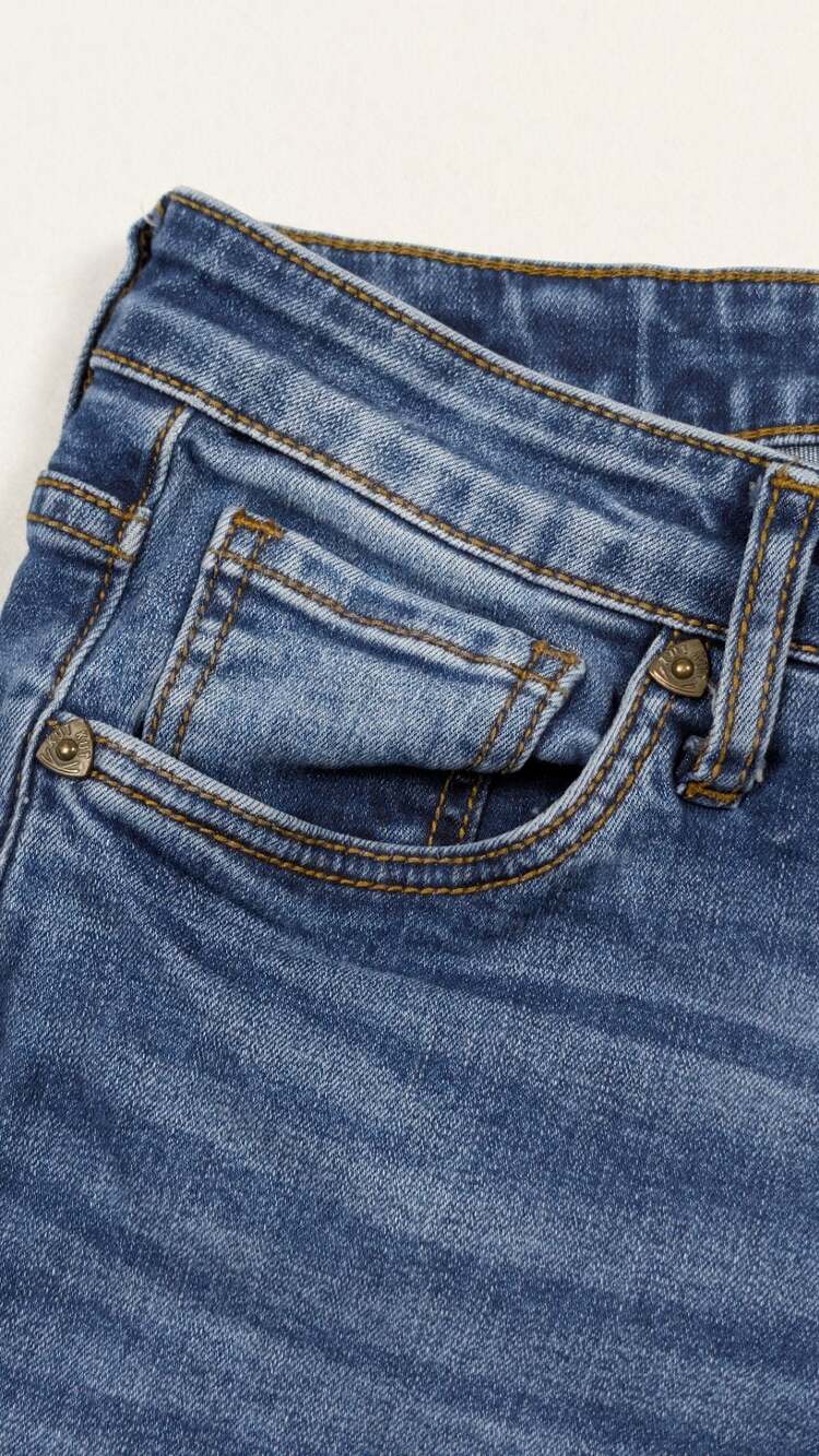 KUT from the Kloth Katy Boyfriend Denim Shorts Medium Wash Cuffed Raw Hem Size 2 - Picture 5 of 14